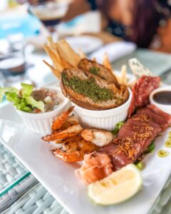 Little-Polynesian-Restaurant-Platter-@my_rarotonga